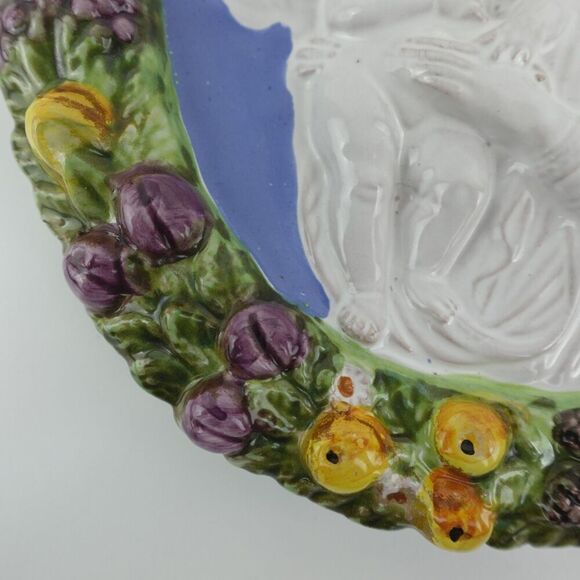 Italian Mary & Jesus with Angels Round Wall Plaque with Fruit Border - Picture 4 of 13